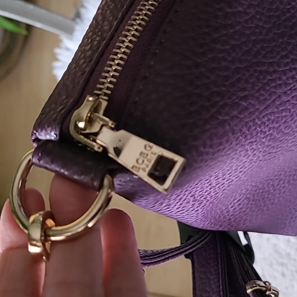 NWOT BCBG Paris Crossbody Bag ❤️ - Picture 4 of 8